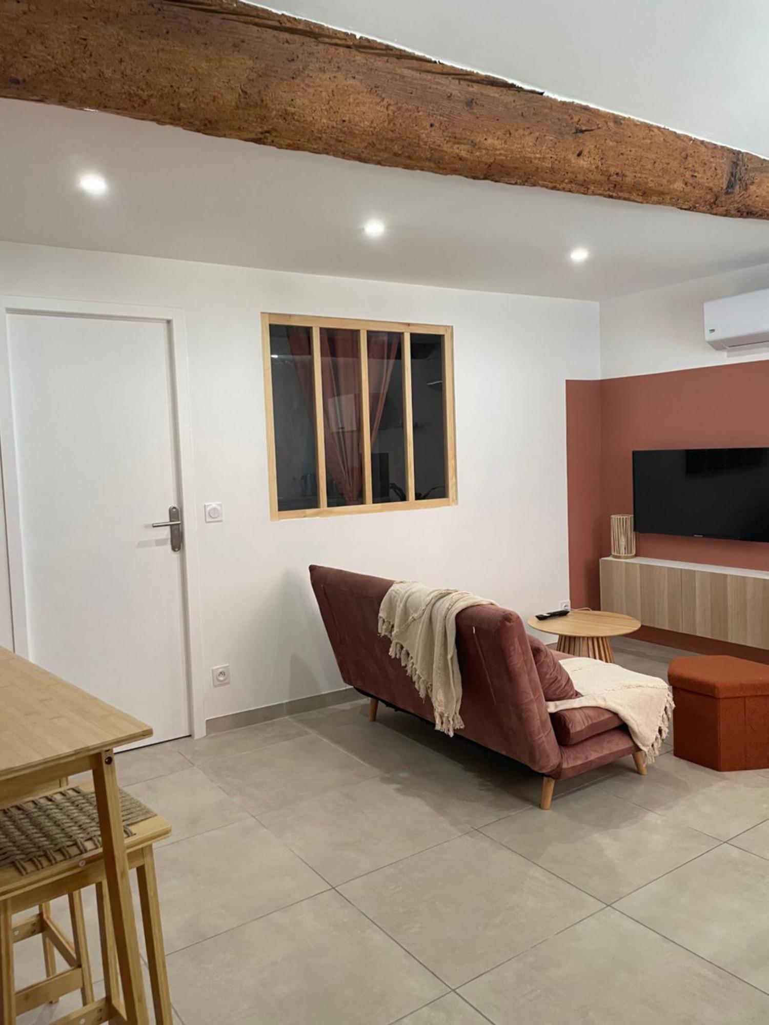Entre Tendance Et Authenticite - La Voute Nimes Exterior photo